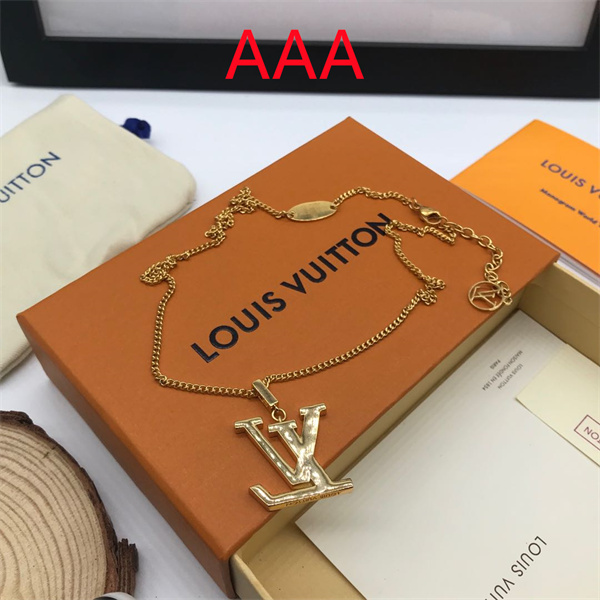 LV Necklace-016