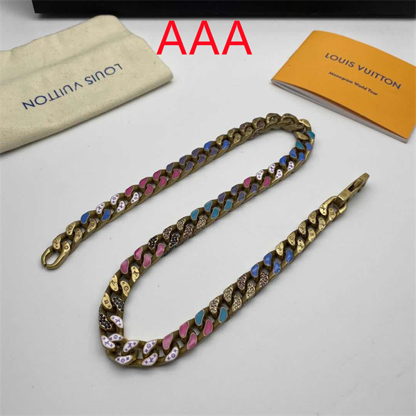 LV Necklace-040