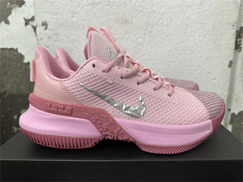 Lebron Ambassador 12-M-0008