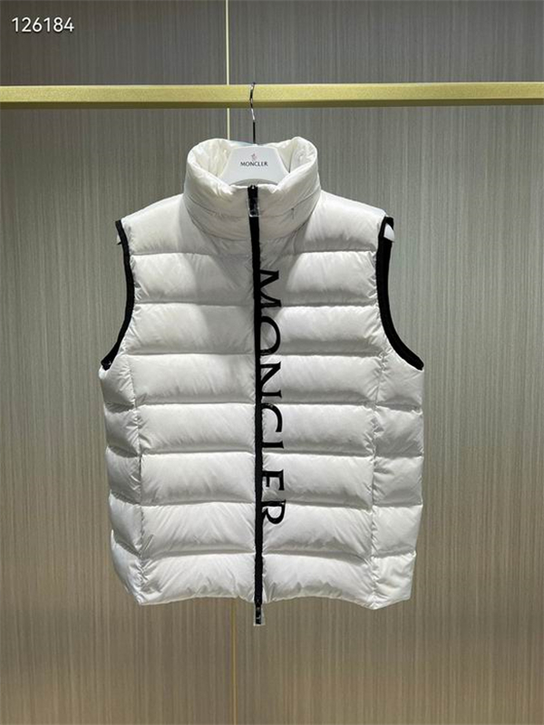Moncler Down Jacket-M-100
