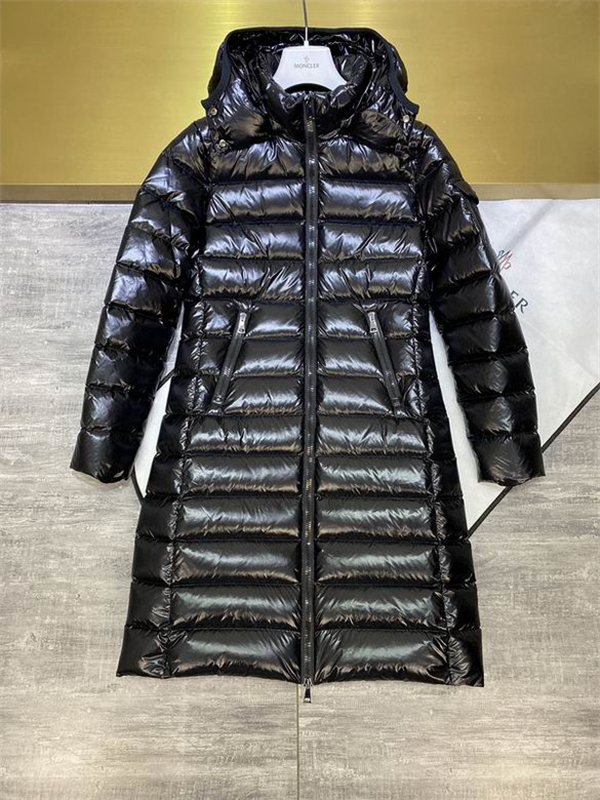 Moncler Down Jacket-M-023