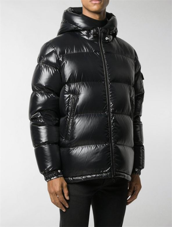 Moncler Down Jacket-M-035