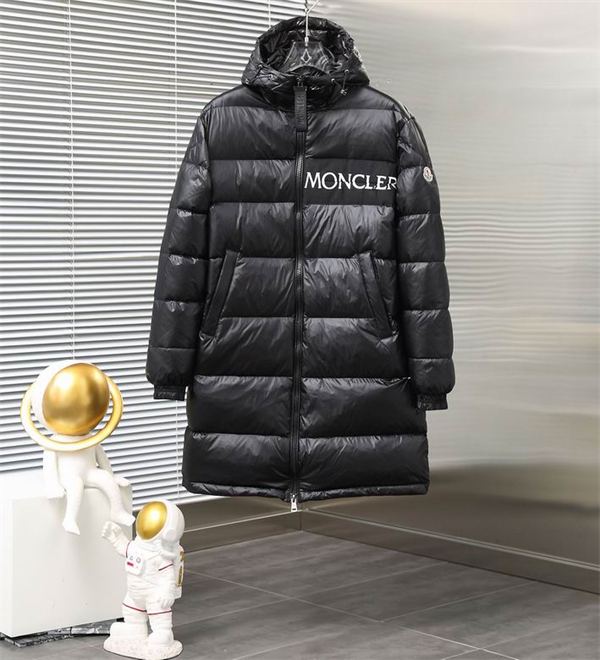 Moncler Down Jacket-M-038