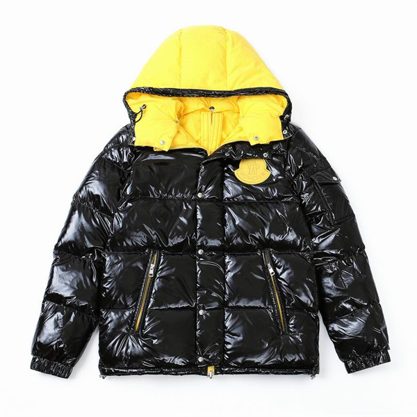 Moncler Down Jacket-M-057