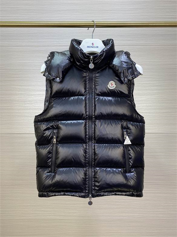 Moncler Down Jacket-M-078