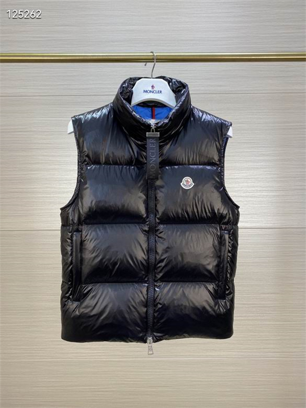 Moncler Down Jacket-M-092
