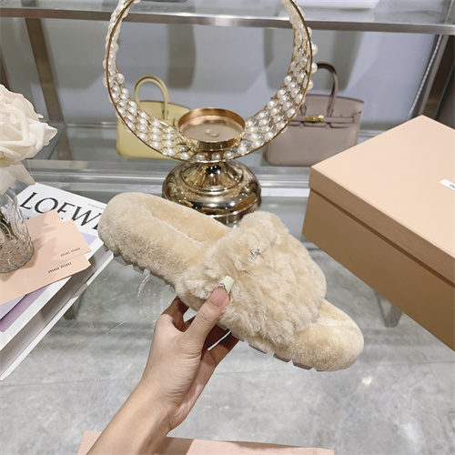 Miu Miu Slipper-W-0041