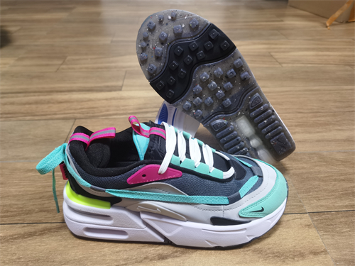 NIKE AIR MAX FURY OSA NRG-W-009