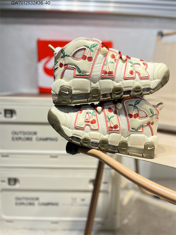 NIKE AIR MORE UPTEMPO-W-0147