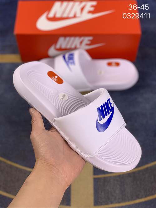 NIKE Hydro-0054