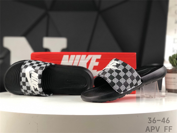 NIKE Hydro-0081
