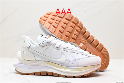 NIKE LDWAFFLE SACAI(AAA)-0003