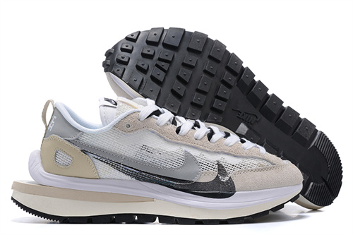 NIKE LDWAFFLE SACAI-W-038