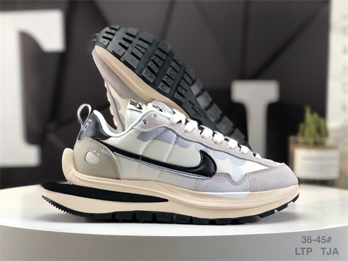 NIKE LDWAFFLE SACAI-W-086