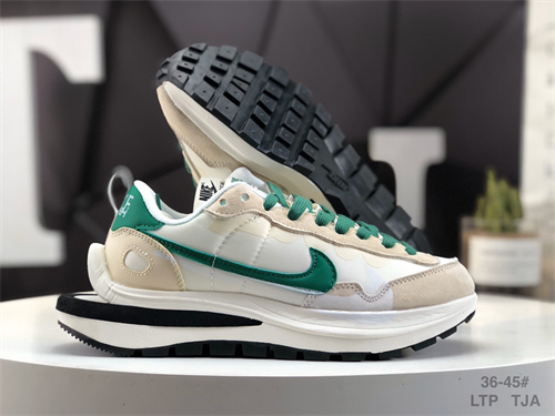 NIKE LDWAFFLE SACAI-W-088