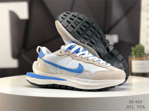 NIKE LDWAFFLE SACAI-W-096