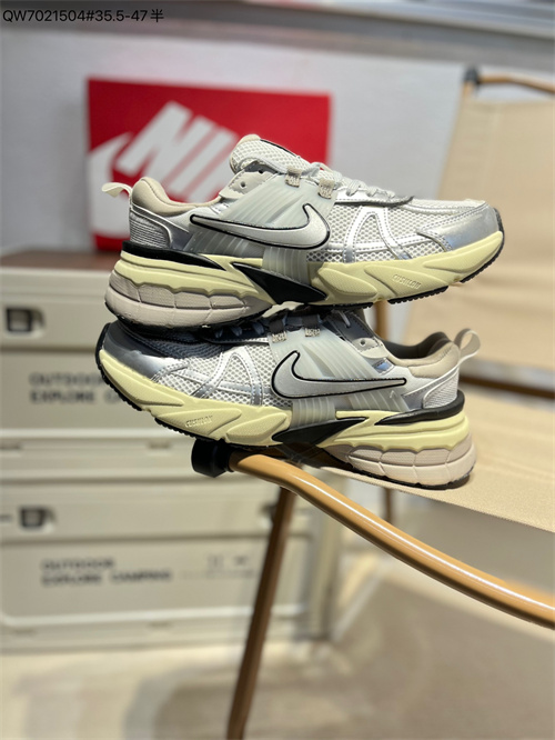Nike V2K Runtekk-W-0021