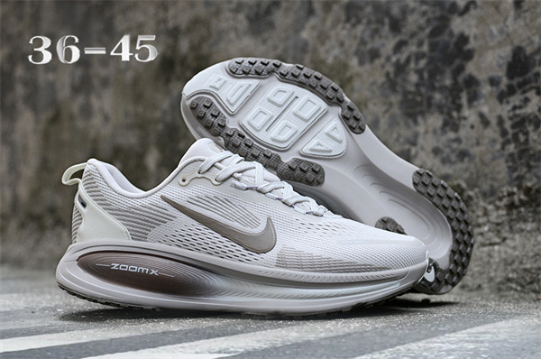 Nike ZOOM VOMERO 18-W-0005