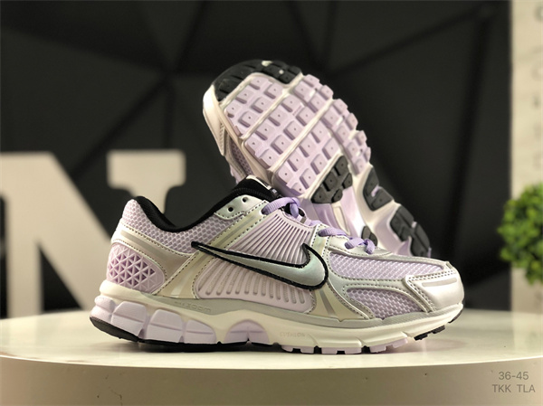 Nike ZOOM VOMERO 5-M-0020