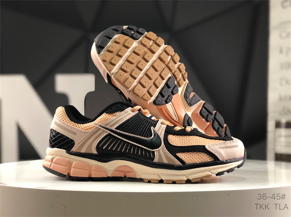 Nike ZOOM VOMERO 5-M-0027