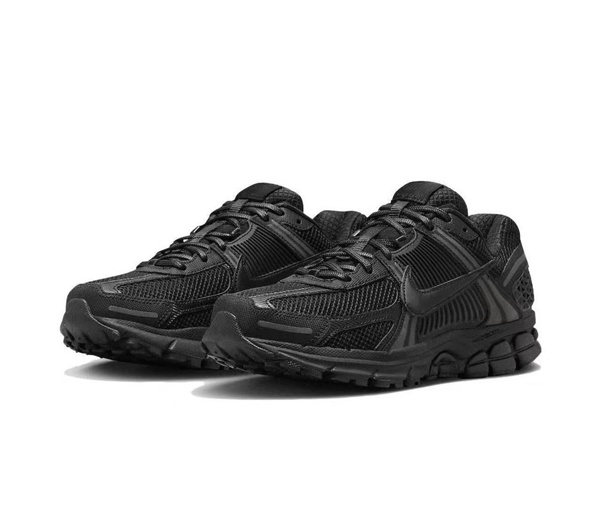 Nike ZOOM VOMERO 5-M-0030