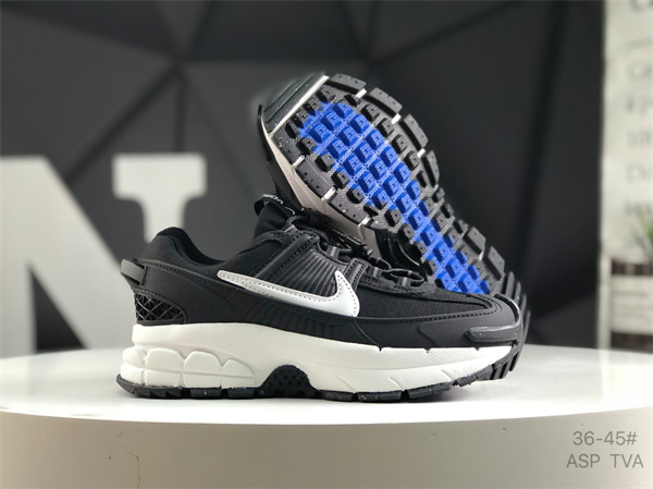 Nike ZOOM VOMERO 5-M-0017