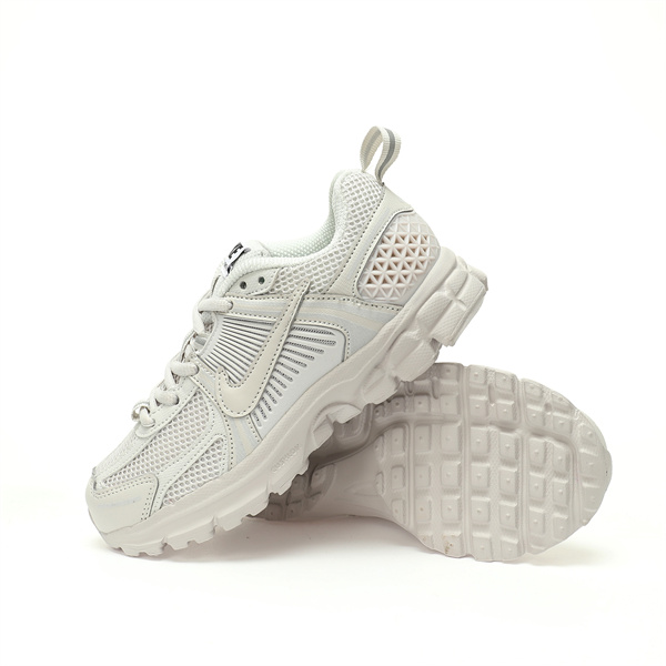 Nike ZOOM VOMERO 5(Kids)-0003