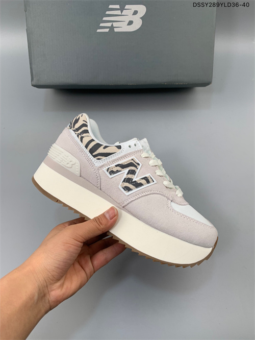 New Balance Shoes-W-405