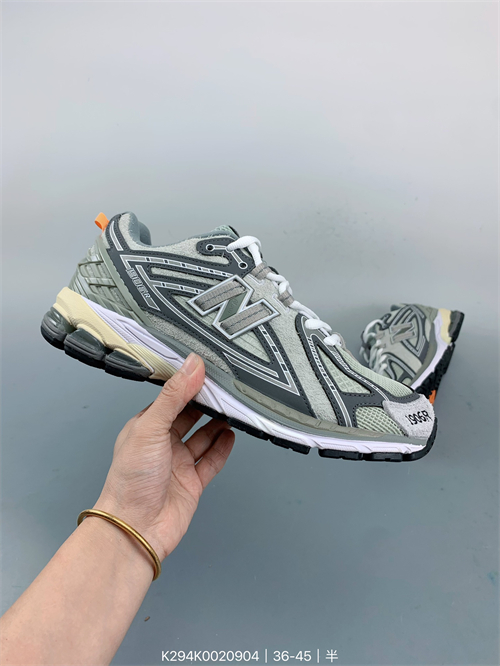 New Balance Shoes-W-1582