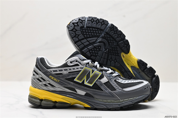 New Balance Shoes-W-1690