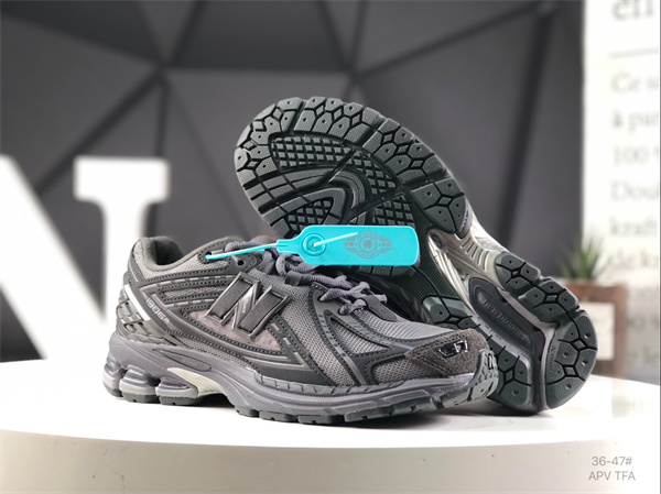 New Balance Shoes-M-1876