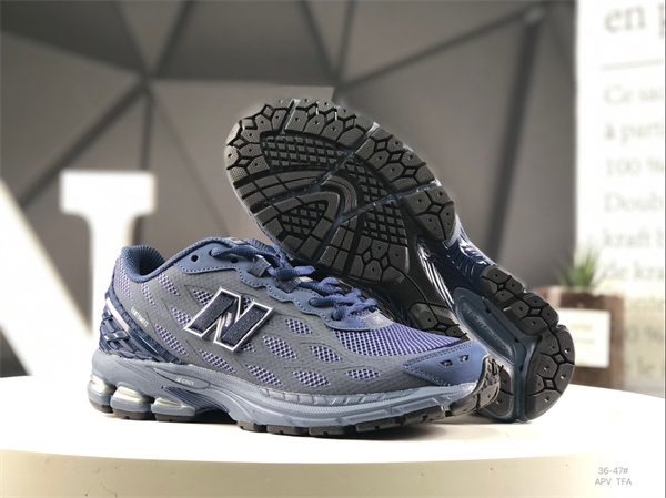 New Balance Shoes-M-1902