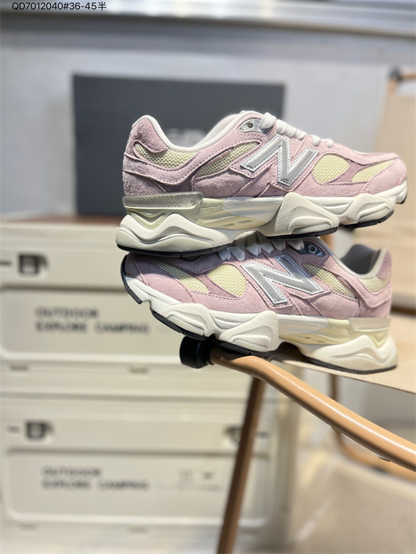 New Balance Shoes-W-2022