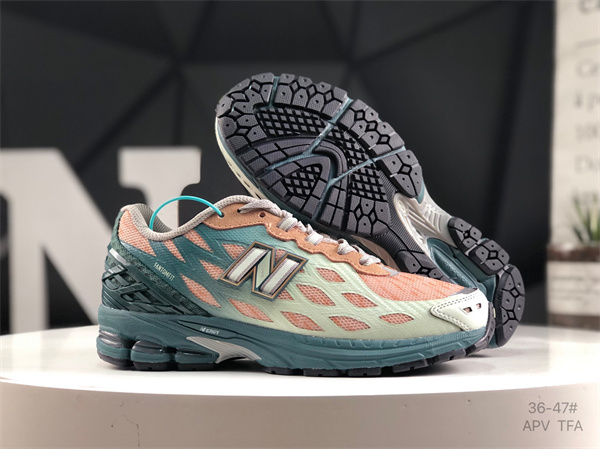 New Balance Shoes-M-2069