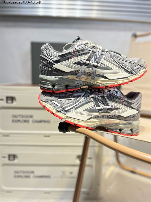 New Balance Shoes-W-2040