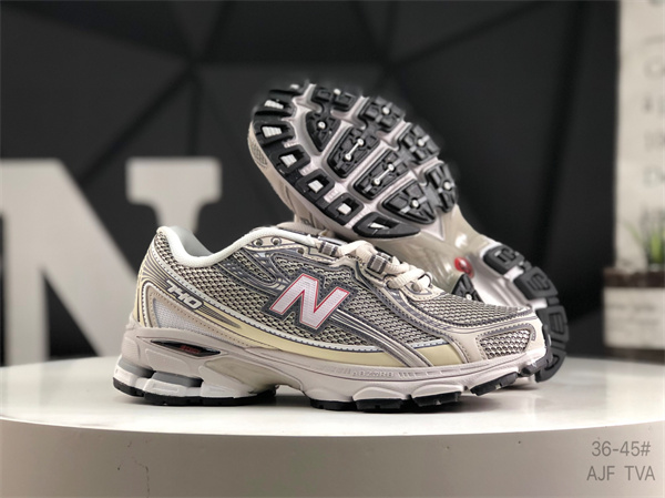 New Balance Shoes-W-2058