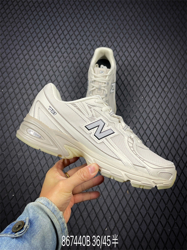 New Balance Shoes-W-2080