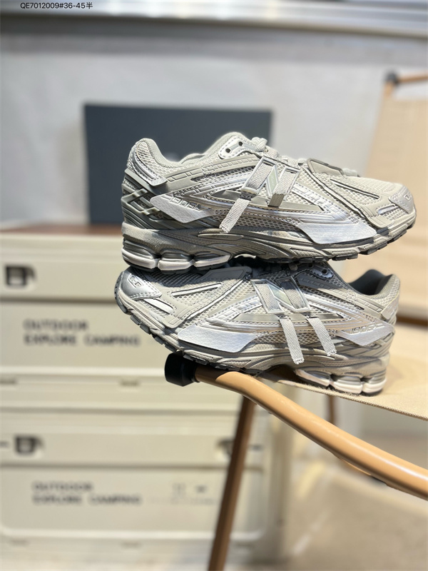 New Balance Shoes-M-2138