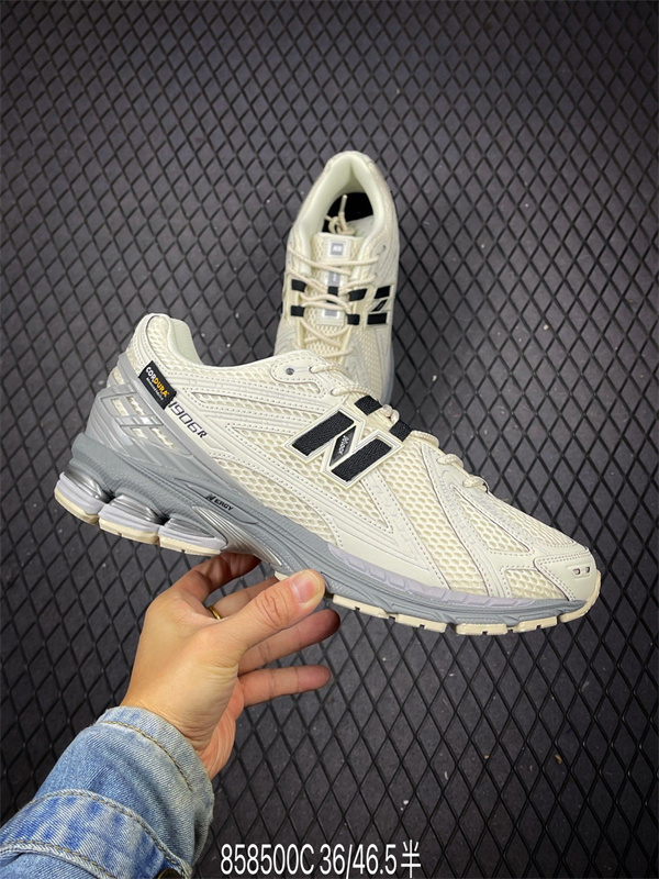 New Balance Shoes-W-2186