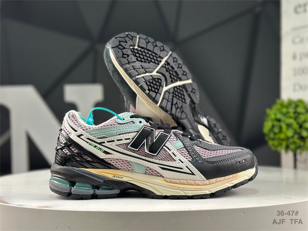 New Balance Shoes-M-2372