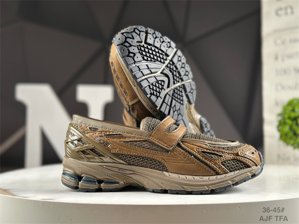 New Balance Shoes-M-2403