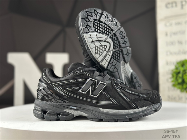 New Balance Shoes-M-2408