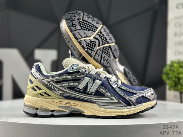 New Balance Shoes-M-2450