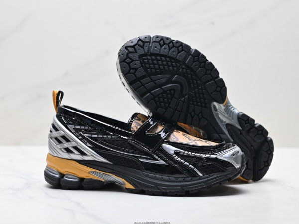 New Balance Shoes-M-2470