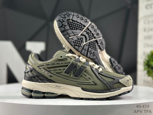 New Balance Shoes-W-2485