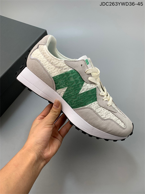 New Balance Shoes-W-322