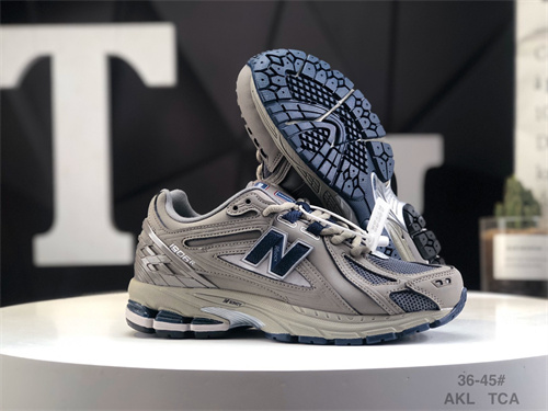 New Balance Shoes-W-0456