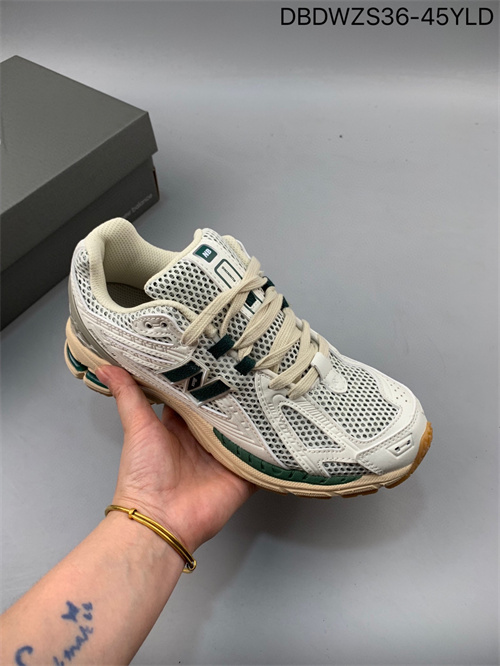 New Balance Shoes-W-0592