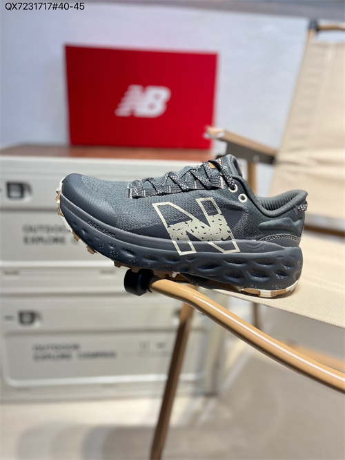 New Balance Shoes-M-0677