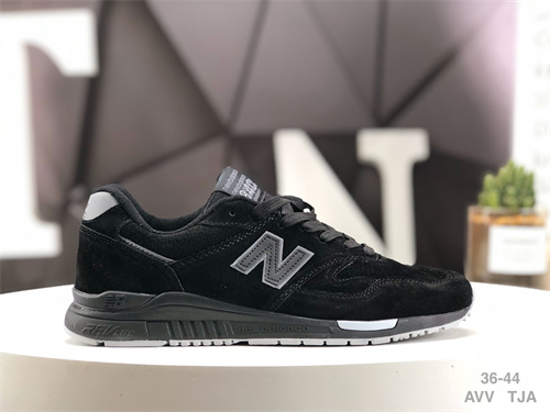 New Balance Shoes-W-0882